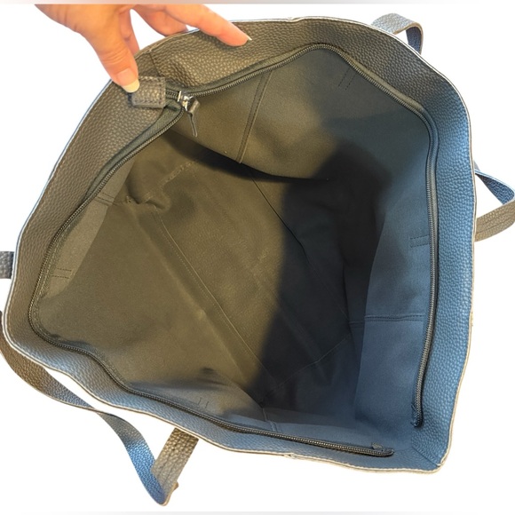 Bath & Body Works Gray Laser Cut Tote Bag NWOT - Picture 4 of 4